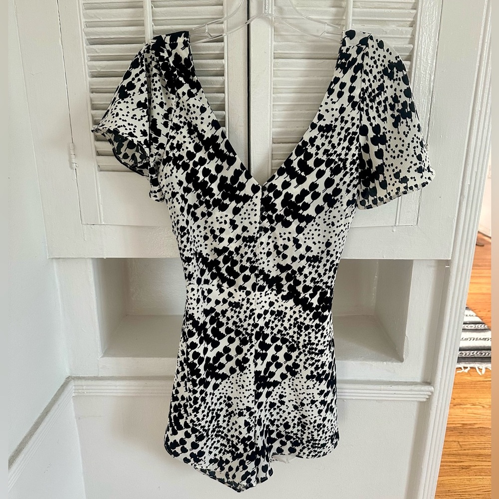 ZARA Black and White Open Tie-Back Shorts Romper